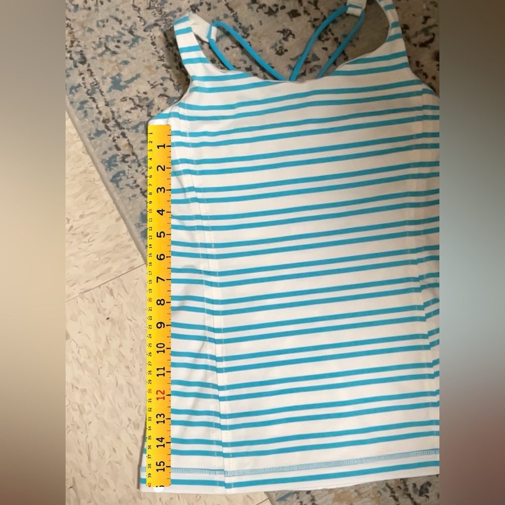 ✨Lululemon Free To Be Tank Striped Spry Blue Size 2 - Picture 14 of 14